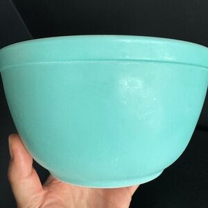 Vintage Pyrex Turquoise Nesting Mixing Bowl 402 - 1.5 Quart